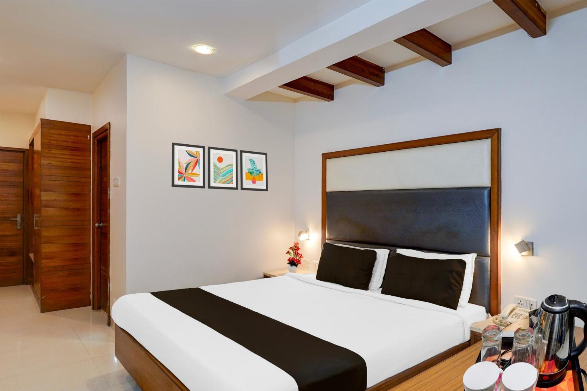 Super Townhouse Arcot Road Near Kauvery Hospital Chennai Eksteriør billede